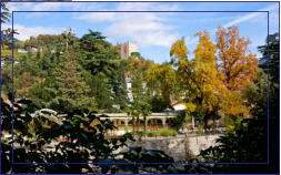 Meran - Wandelhalle mit Pulverturm